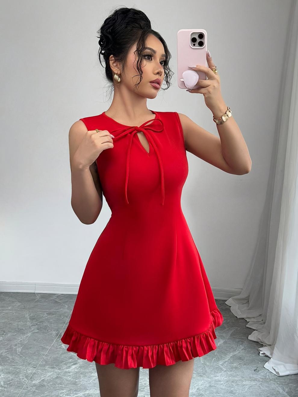 Vestido Scarlet Muse™ – Elegancia Coqueta que Roba Miradas