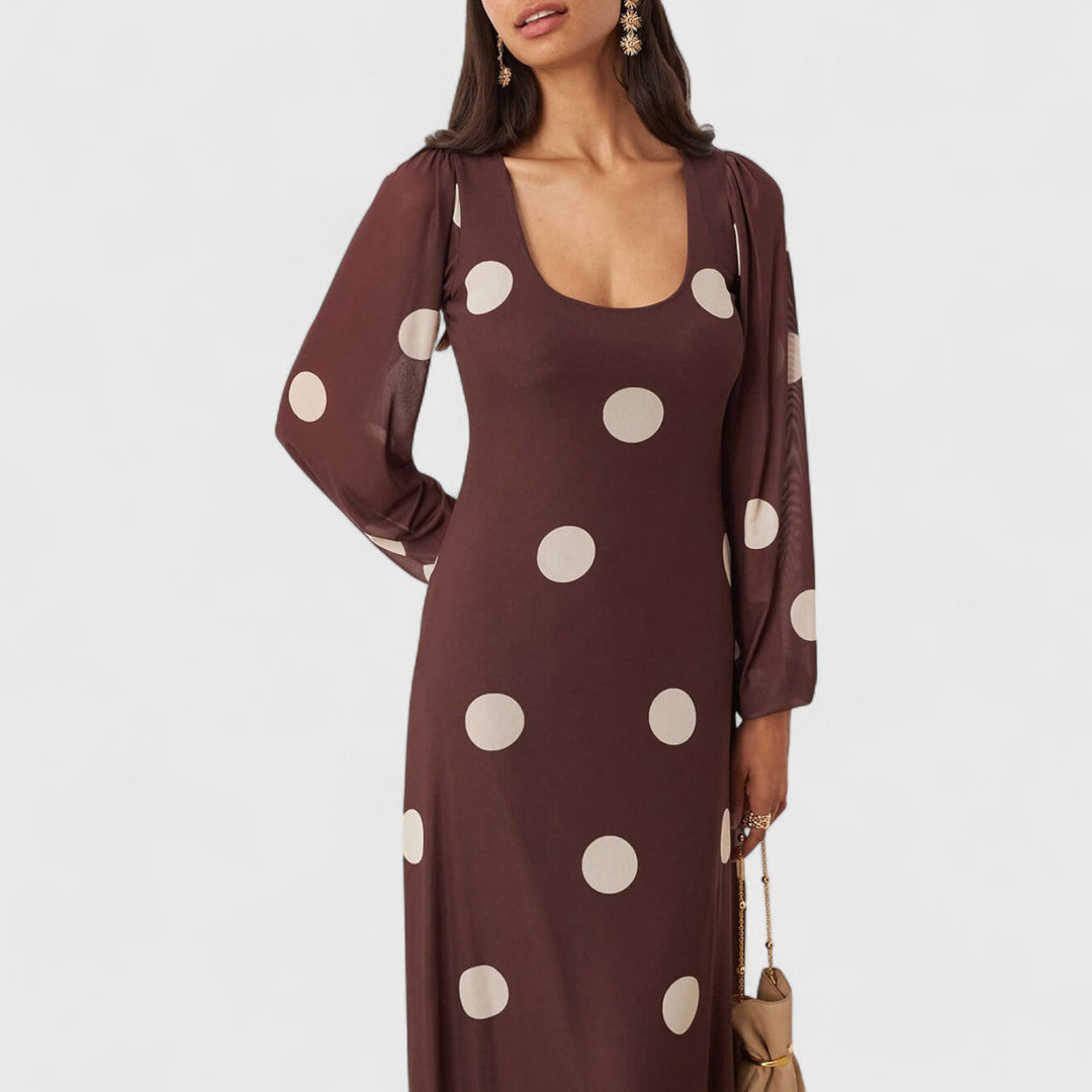 Vestido Maxi de Lunares — Elegancia retro con un toque moderno