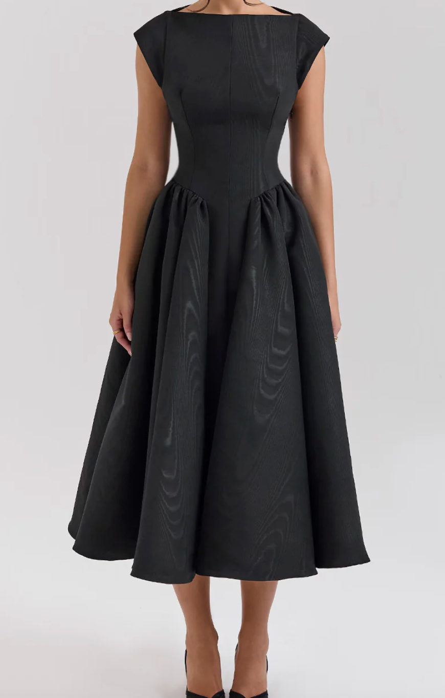 Vestido Cassiane — Elegancia que habla en silencio