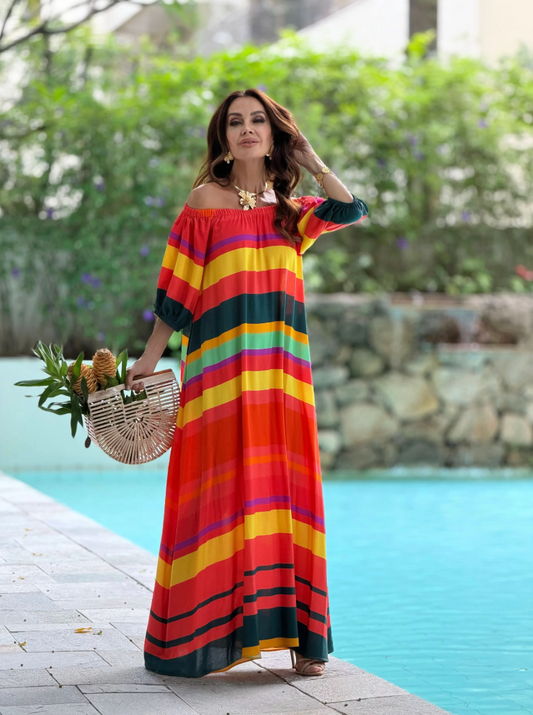 Vestido Cozumel Sunset™ - se adapta delicadamente al cuerpo con una caída natural.