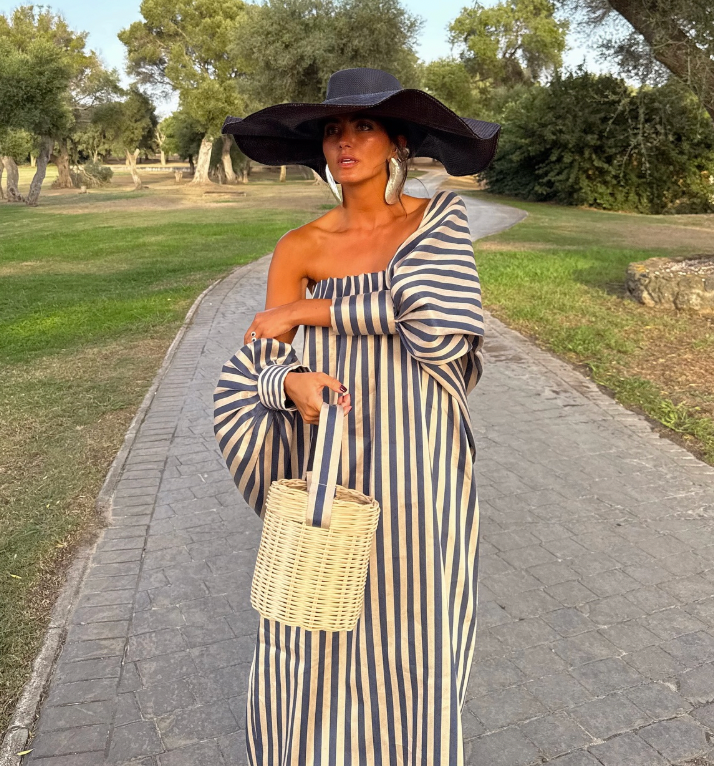 Vestido Berry Royale™ – Glamour Convertible con Elegancia de Alta Costura