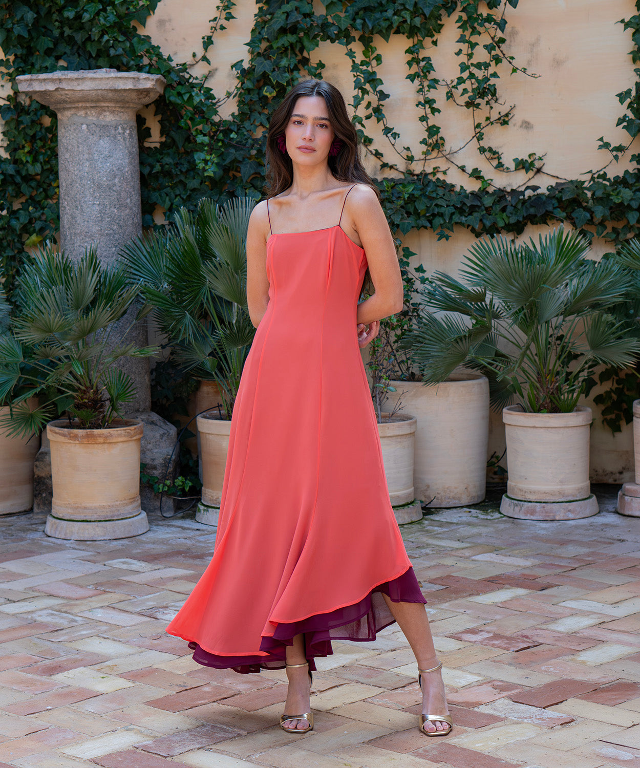 Vestido Brisa Asimétrica™ – Movimiento, Frescura y Elegancia Natural