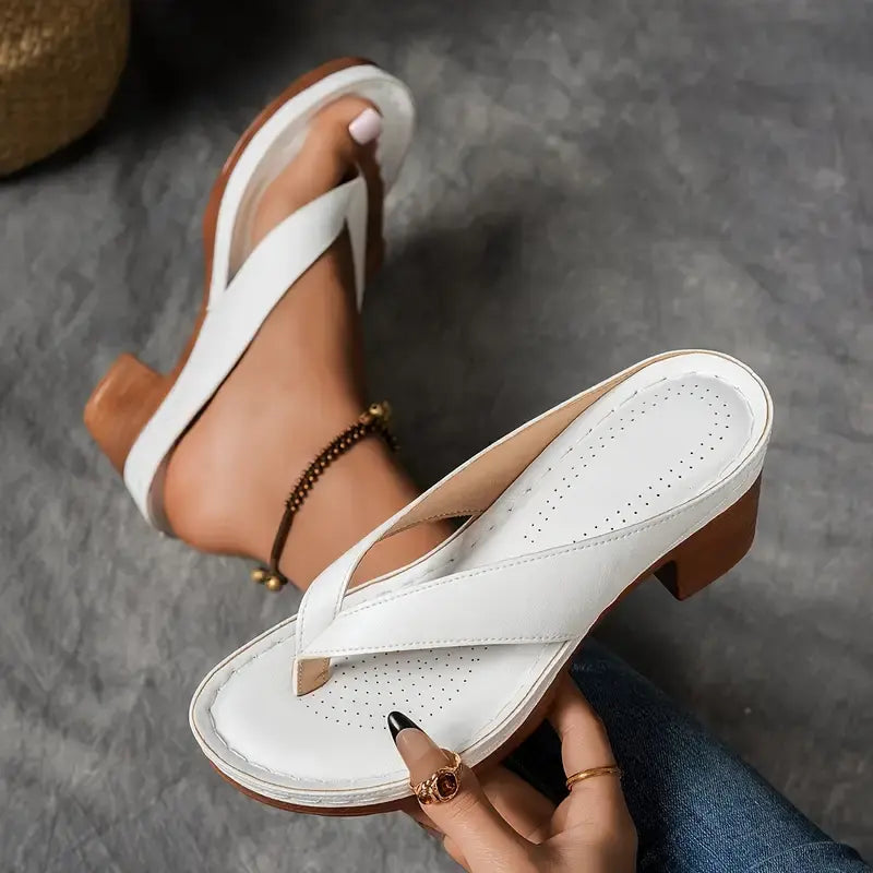 Sandalias Noemi - Suela con agarre para pasos firmes y seguros.