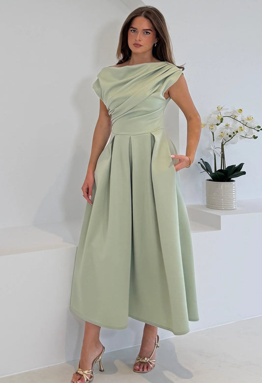 VESTIDO MIDI ELEGANTE | FEMINIDAD QUE ENVUELVE CADA MOVIMIENTO