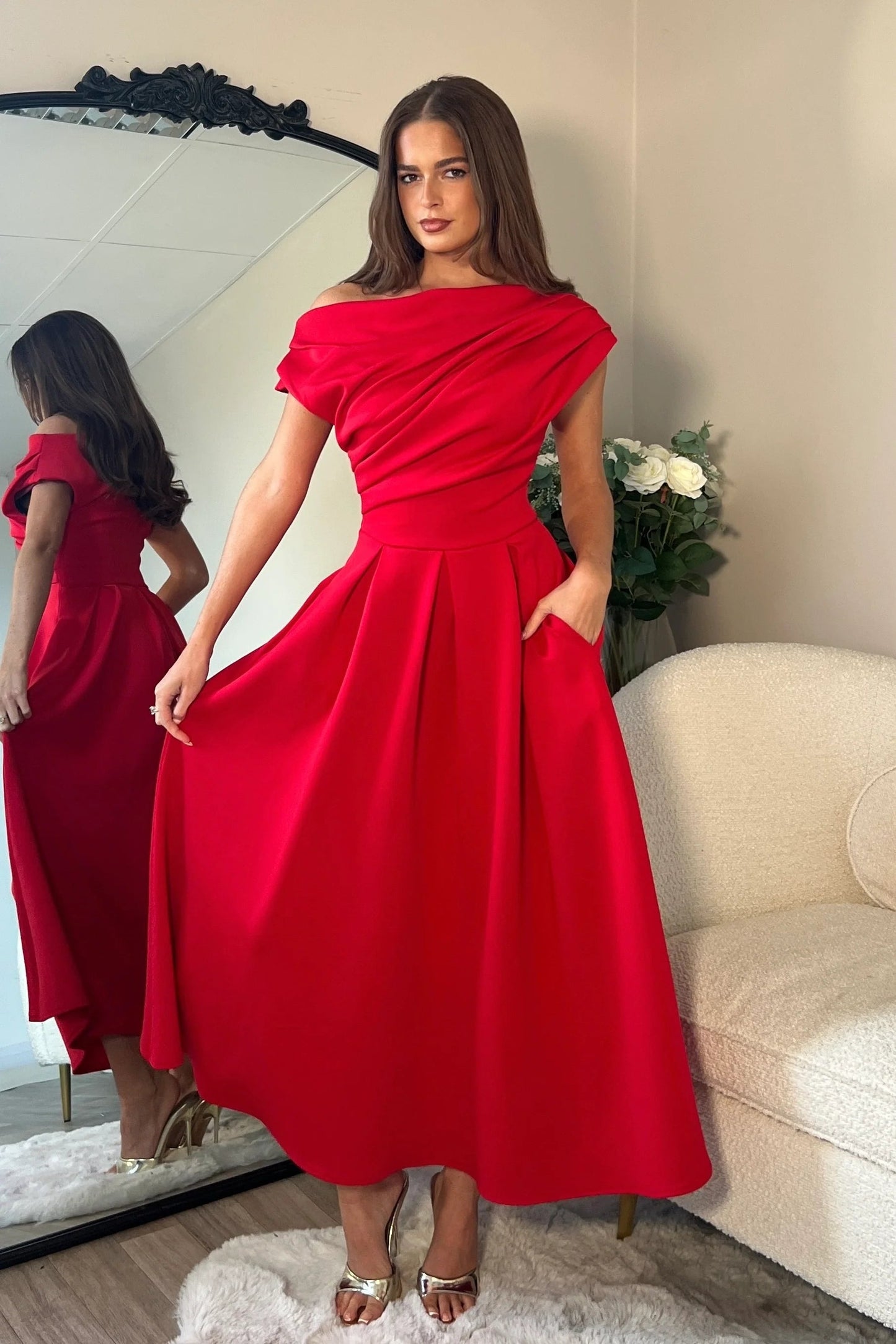 VESTIDO MIDI ELEGANTE | FEMINIDAD QUE ENVUELVE CADA MOVIMIENTO