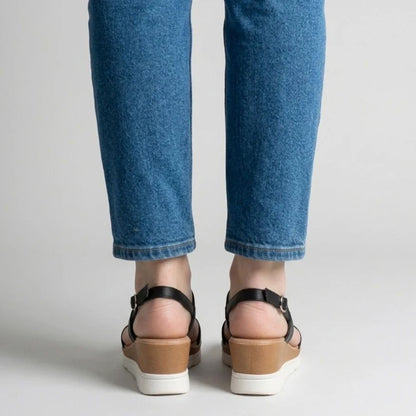 Sandalias Wedge -  Elevación, Estilo y Brillo en Cada Paso