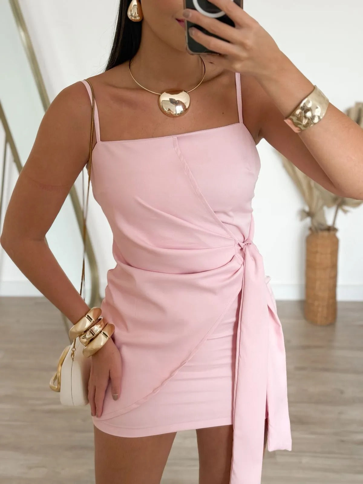 Vestido Celeste Chic™ – Elegancia Moderna para Momentos Especiales