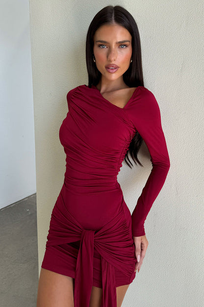 Vestido Mabel Étoile™ – Elegancia Asimétrica que Define tu Silueta