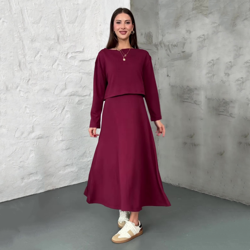 Conjunto de Dos Piezas - Elegancia Dinámica en un Solo Look