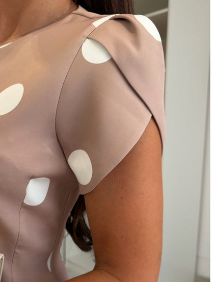 Vestido Paris Dots™ – Elegancia Chic con Encanto Atemporal