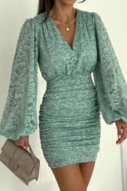 Vestido Lace Royale™ – Elegancia Romántica con Silueta Esculpida